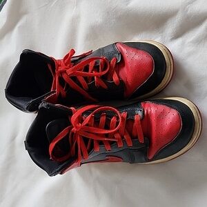 Nike Dunks High Cut shoes size 8.5
